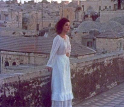 Esther in Israel - Esther Ofarim, 1972 - singing "Weisst Du wieviel Sternlein stehen"